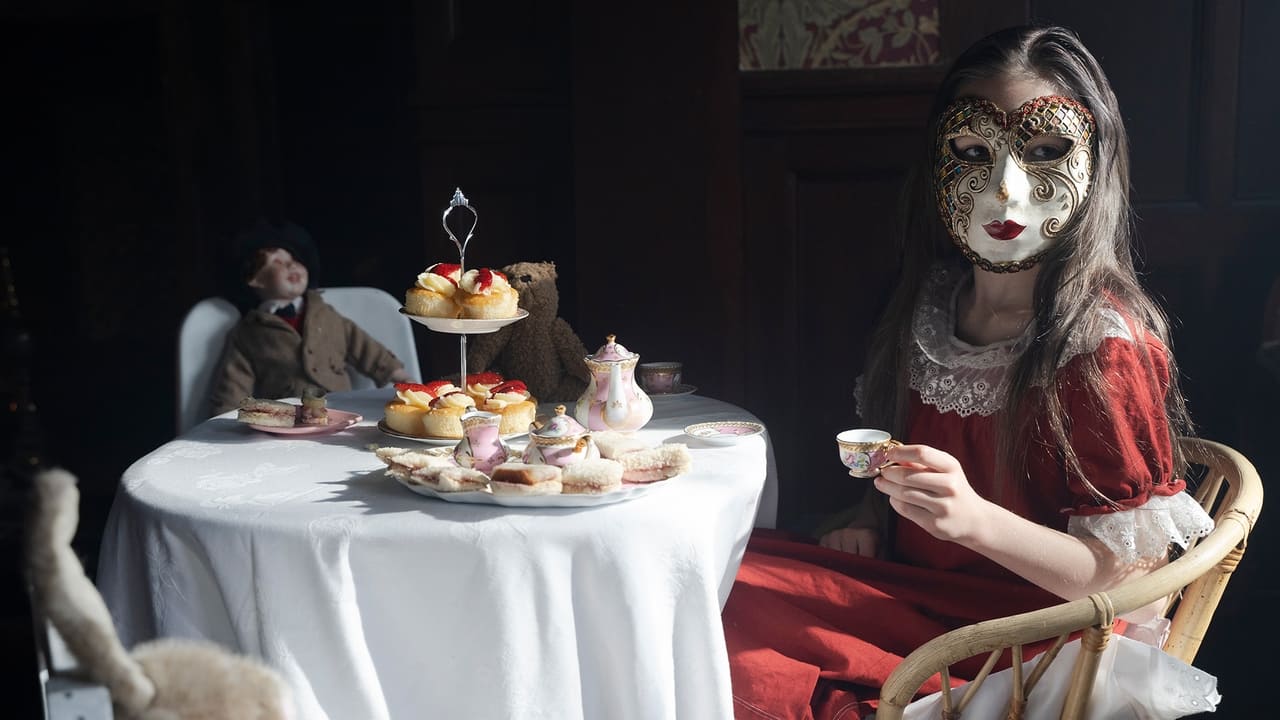 Fear the Dark (2023) abspielen