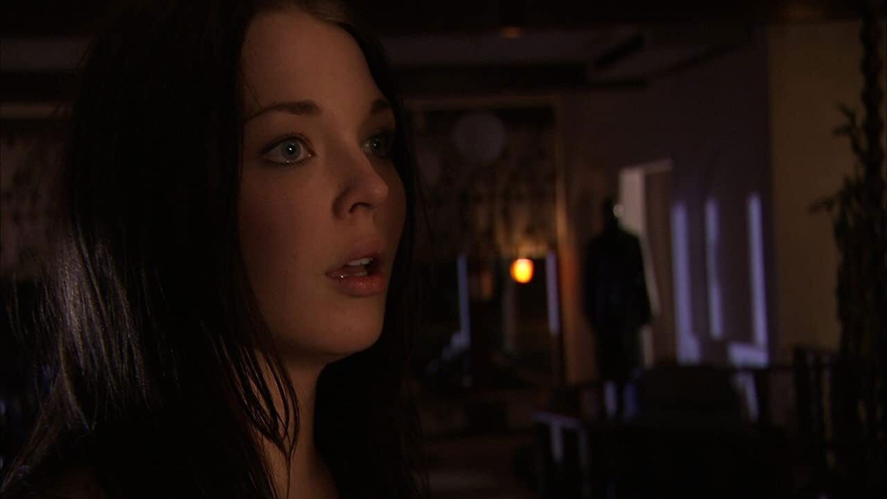 Insane - Hotel des Todes (2010) abspielen