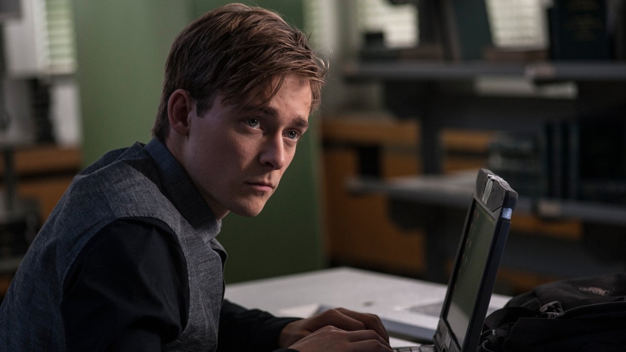Boy 7 (2016) abspielen