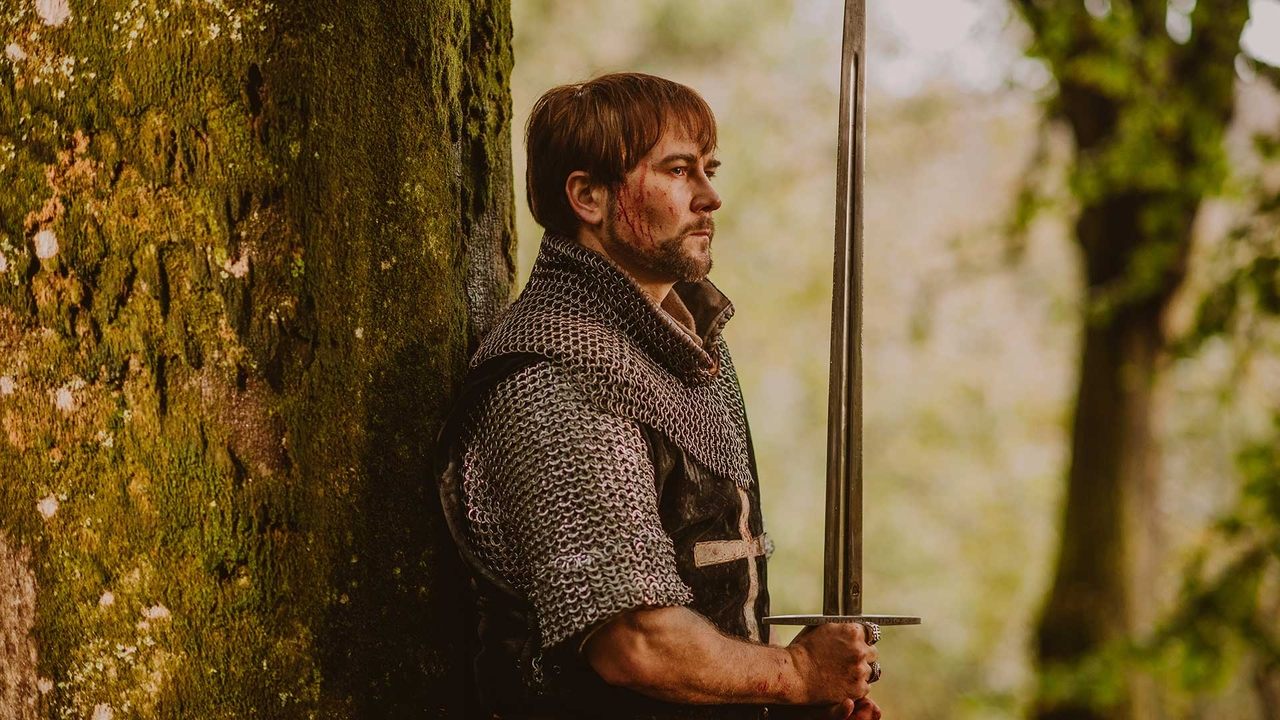 Kingslayer (2023) abspielen