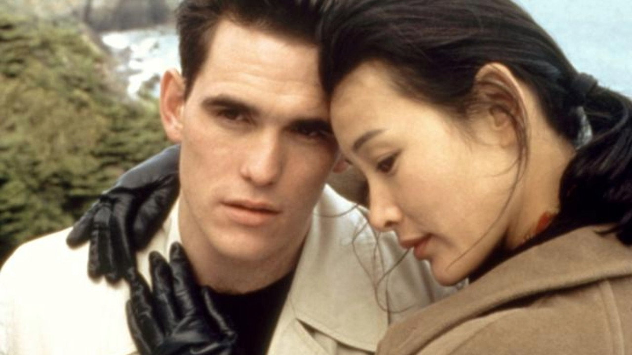Golden Gate (1994) abspielen