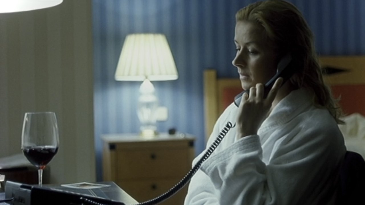 Antares (2004) abspielen