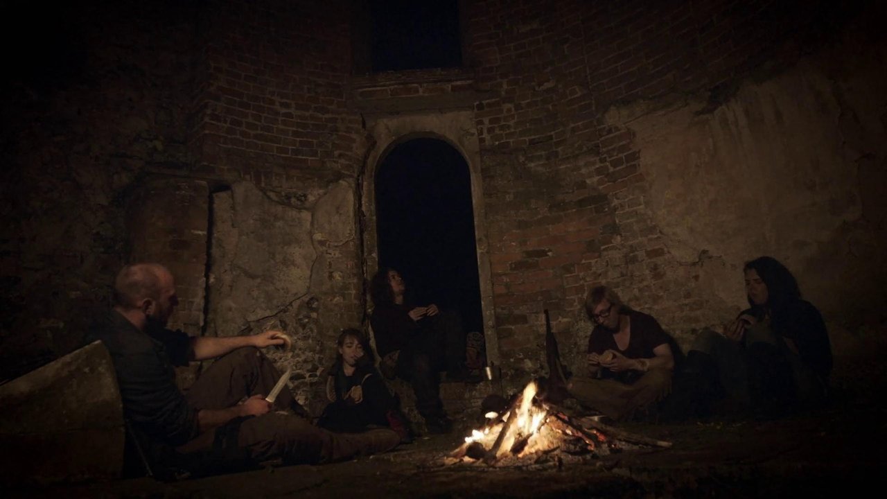 The Darkest Dawn (2016) abspielen