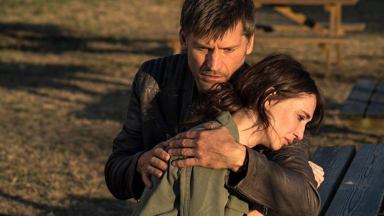Domino (2019) abspielen