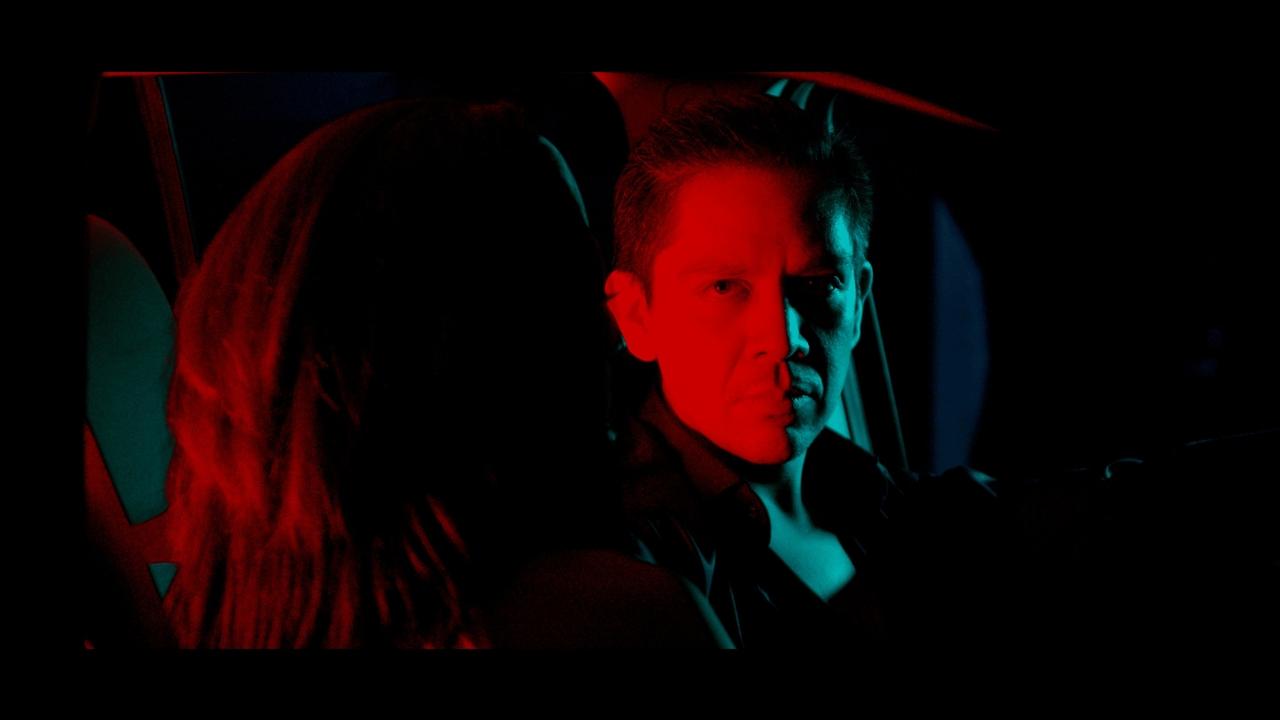 Revólver (2024) abspielen