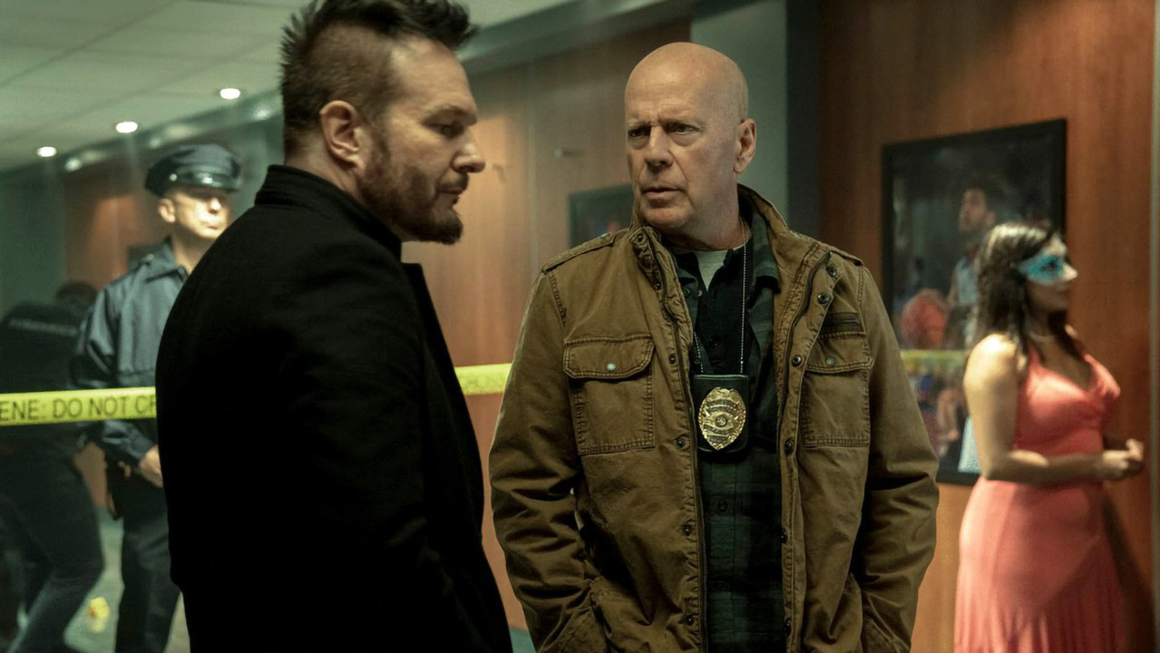 Detective Knight: Rogue (2022) abspielen