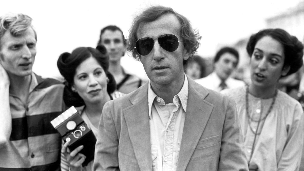 Stardust Memories (1980) abspielen