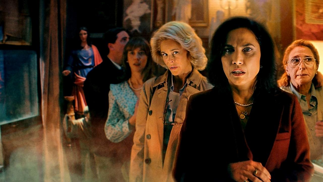 Phänomena (2023) abspielen