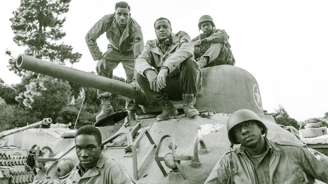 Black Panthers of WWII - Amerikas wahre Helden (2025) abspielen