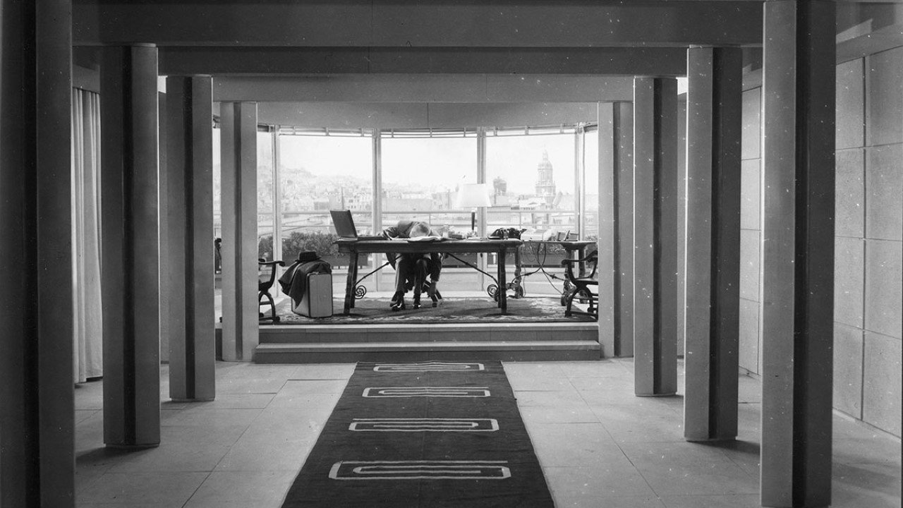 Fahrstuhl zum Schafott (1958) abspielen