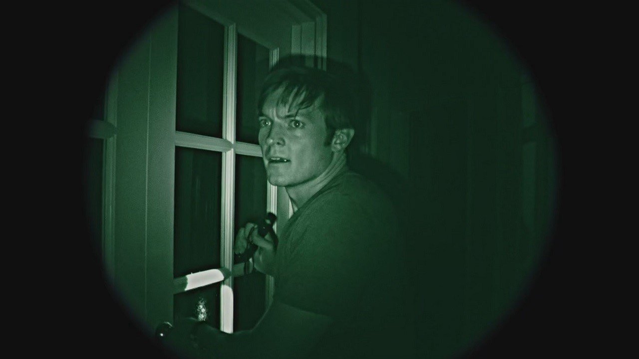 Area 51 (2015) abspielen