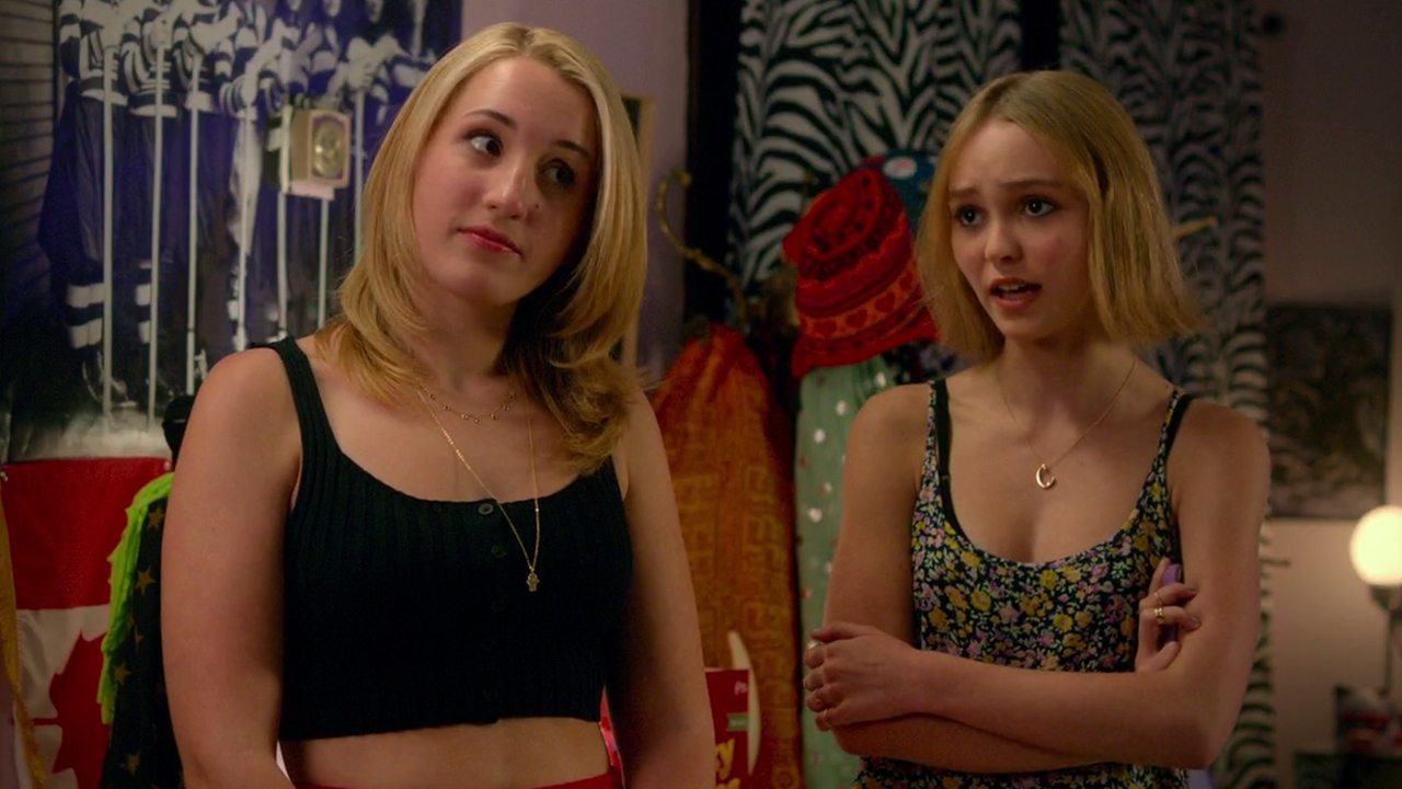 Yoga Hosers (2016) abspielen