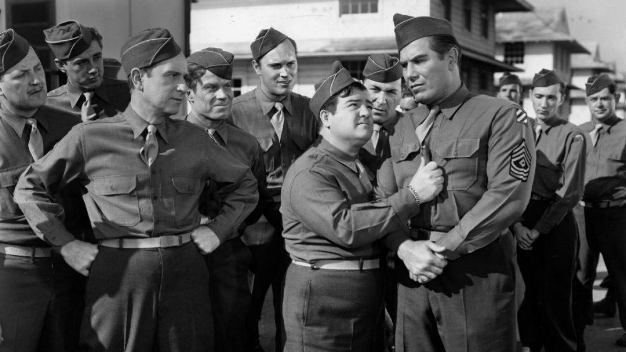 Zwei trübe Tassen – vom Militär entlassen (1947) abspielen