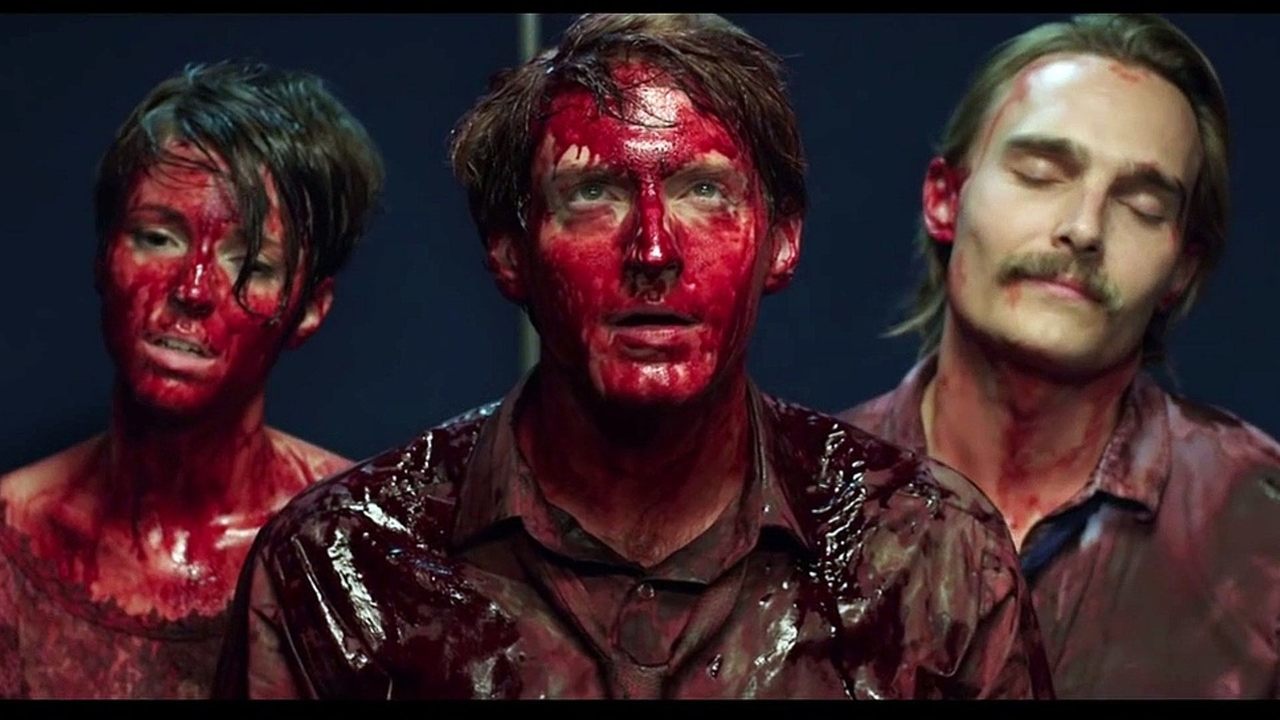 Bloodsucking Bastards - Mein Boss ist ein Blutsauger (2015) abspielen