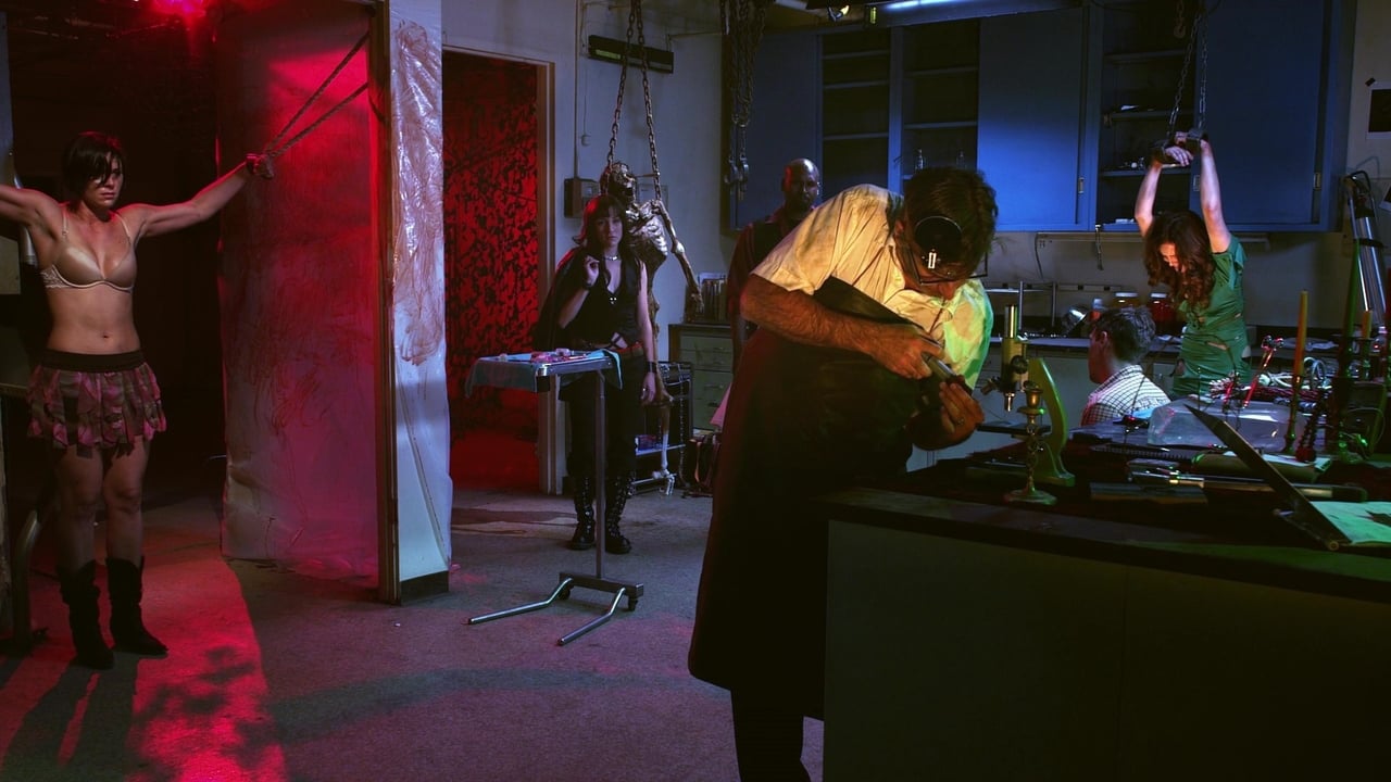 Cross (2011) abspielen