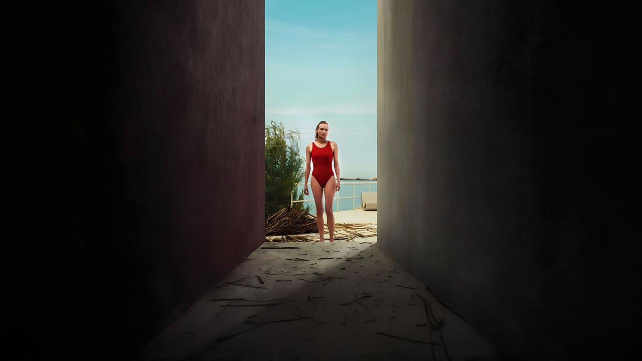 Visions (2023) abspielen