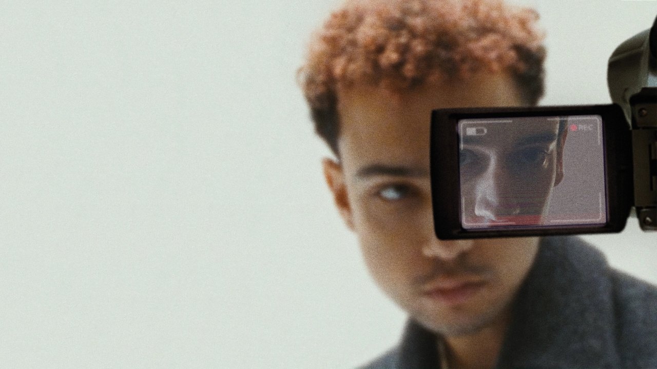 Lurker (2025) abspielen