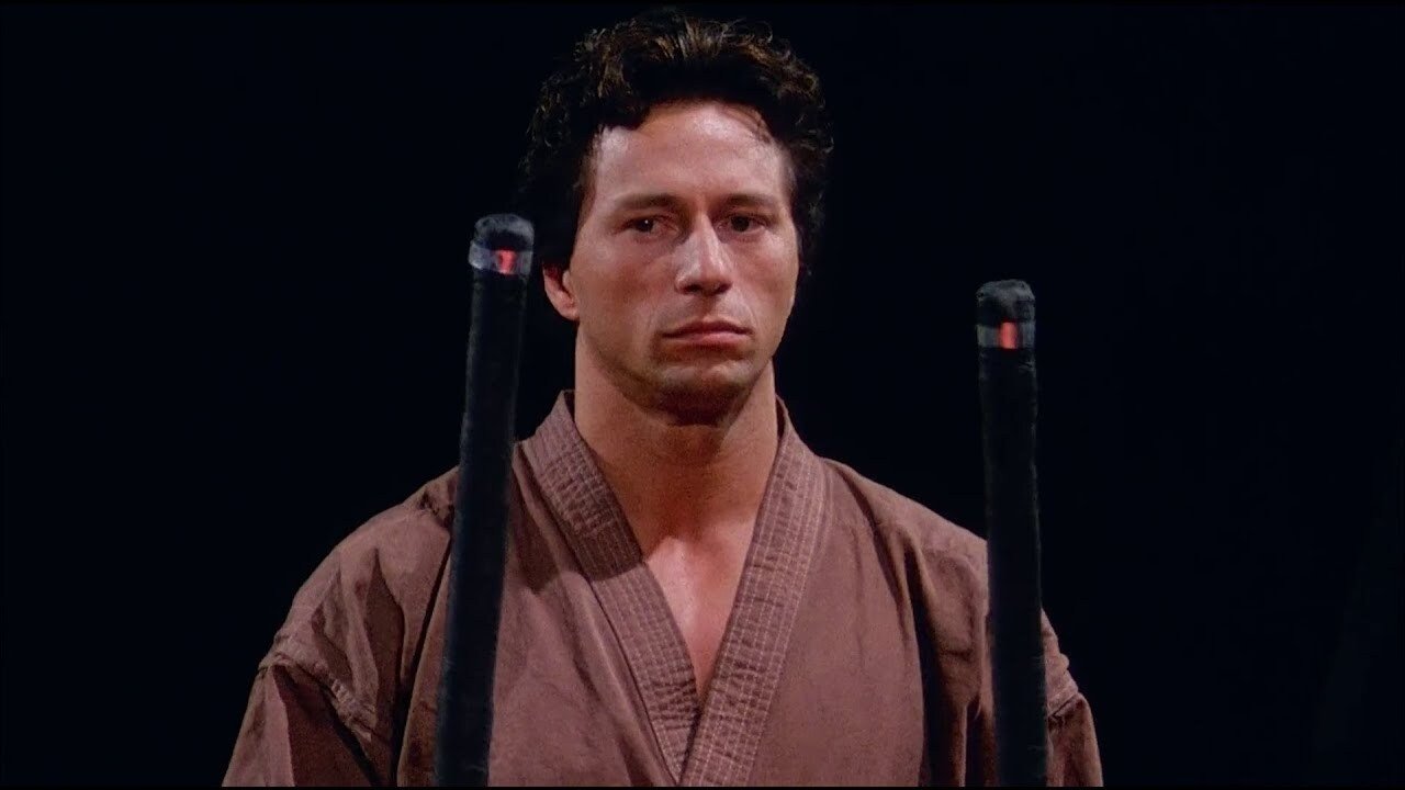 Martial Law III - Tödliches Komplott (1992) abspielen