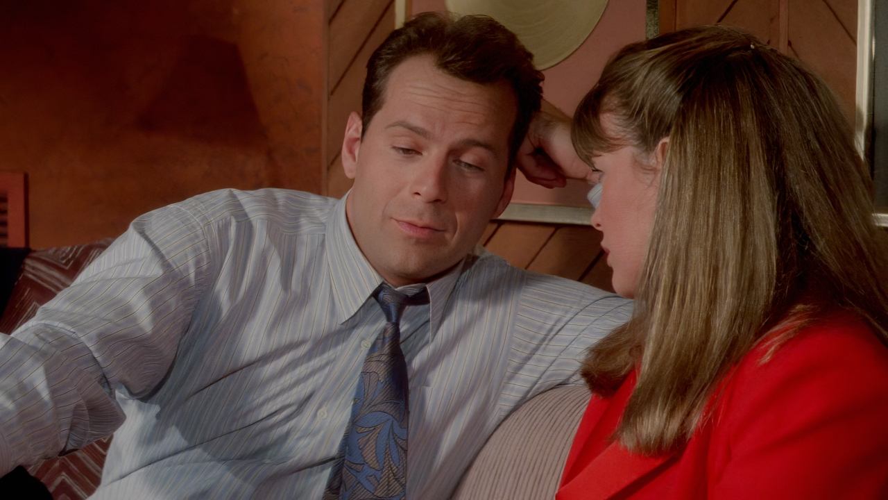 Blind Date - Verabredung mit einer Unbekannten (1987) abspielen