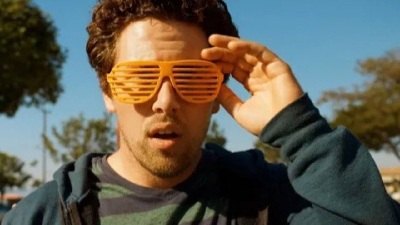 Oliver, Stoned. (2015) abspielen