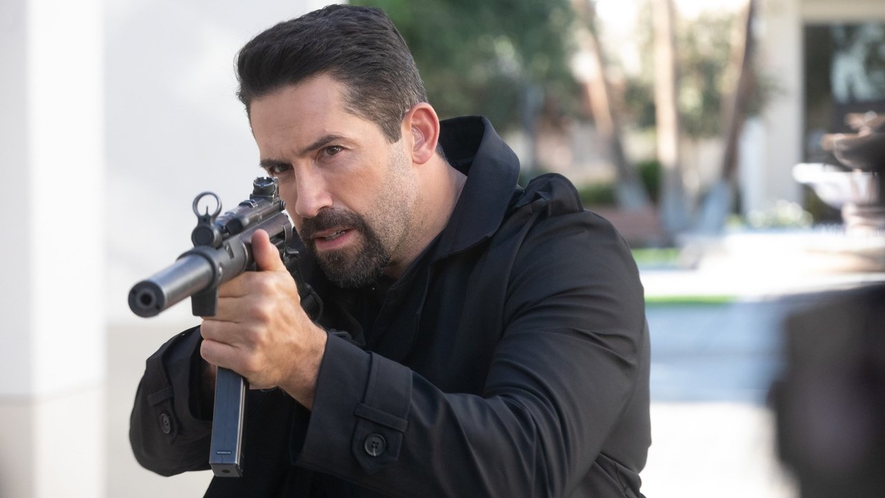 Section 8 (2022) abspielen