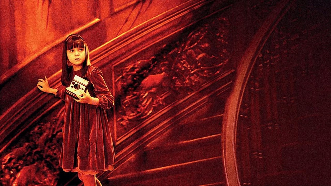 Don't Be Afraid of the Dark (2010) abspielen