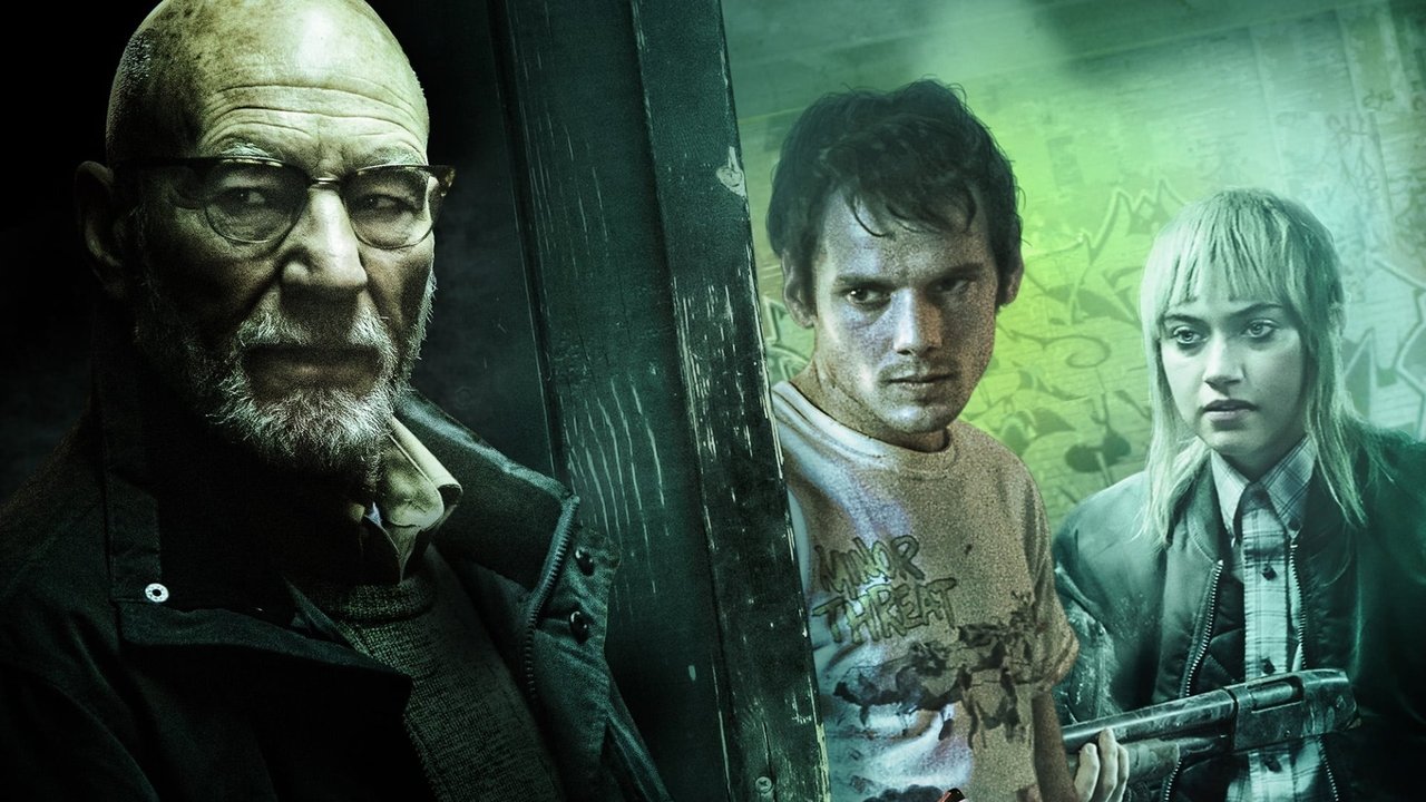 Green Room (2016) abspielen
