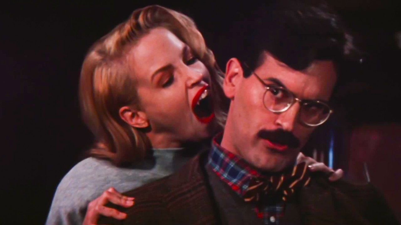 Sundown - Der Rückzug der Vampire (1991) abspielen