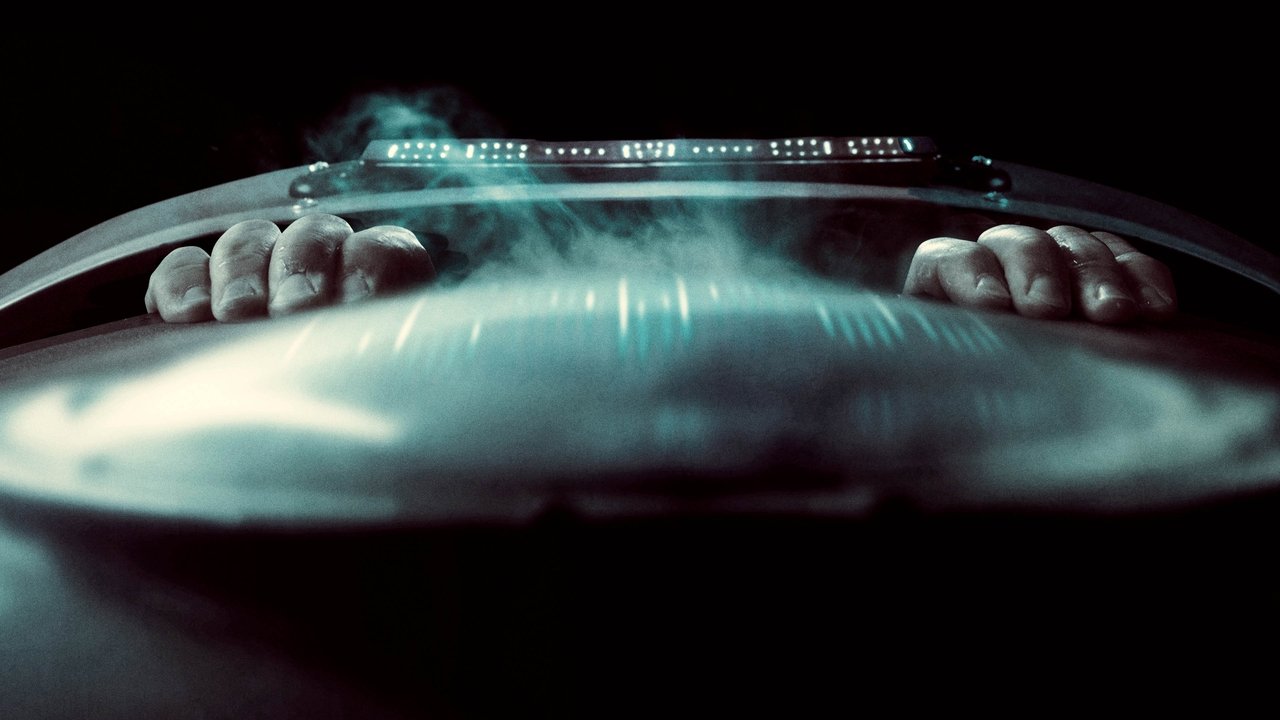 Cryo (2022) abspielen