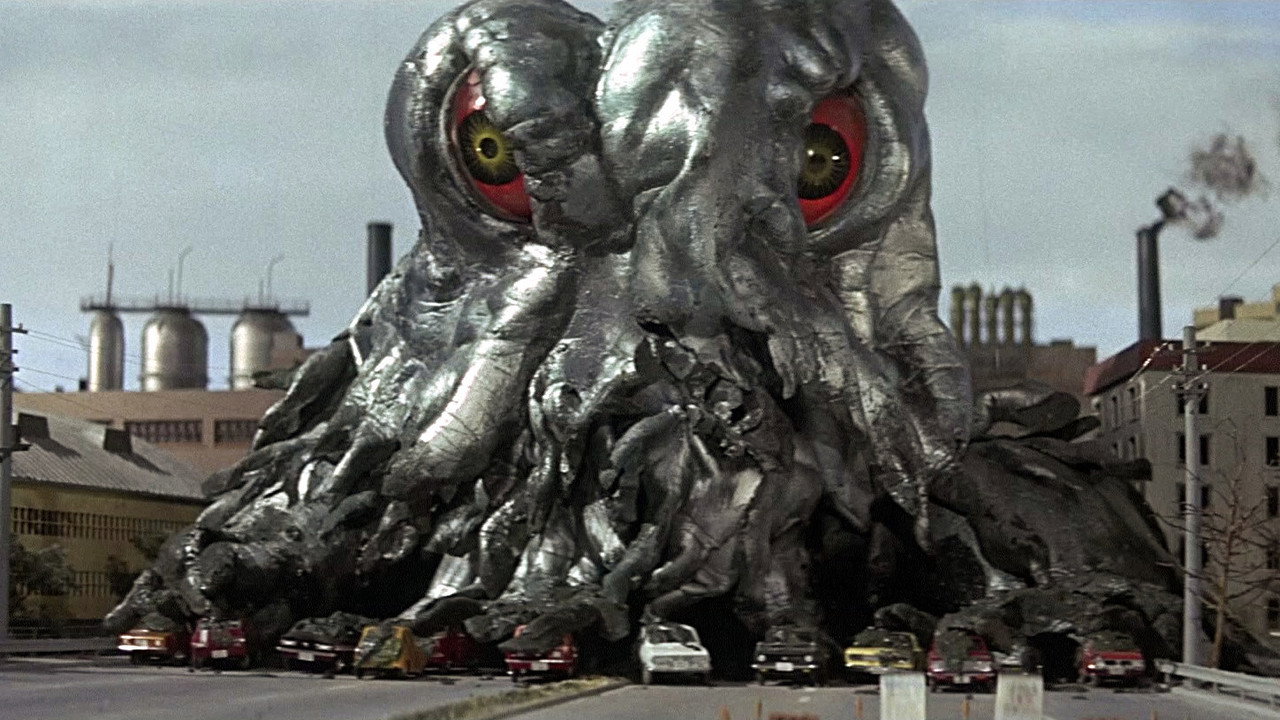 Frankensteins Kampf gegen die Teufelsmonster (1971) abspielen