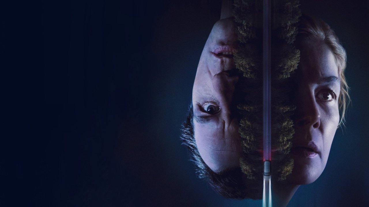 Hallow Road (2025) abspielen