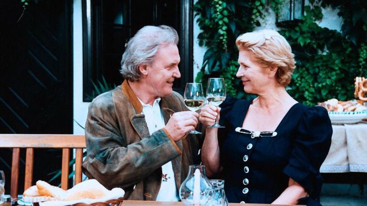 Hofrat Geiger (1996) abspielen