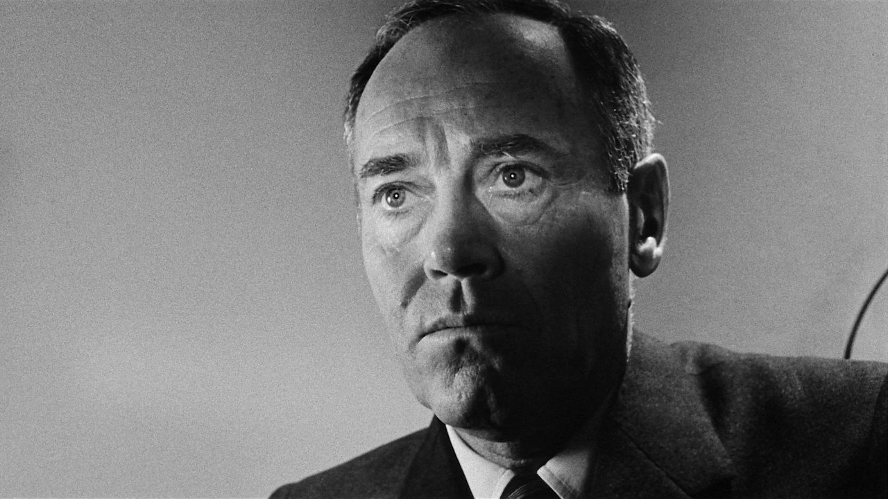 Angriffsziel Moskau (1964) abspielen