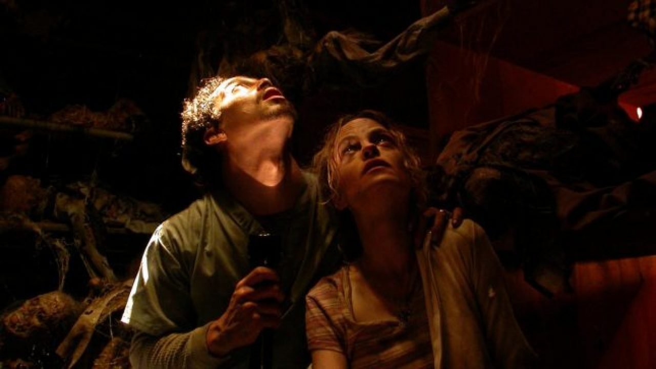 Toolbox Murders (2004) abspielen